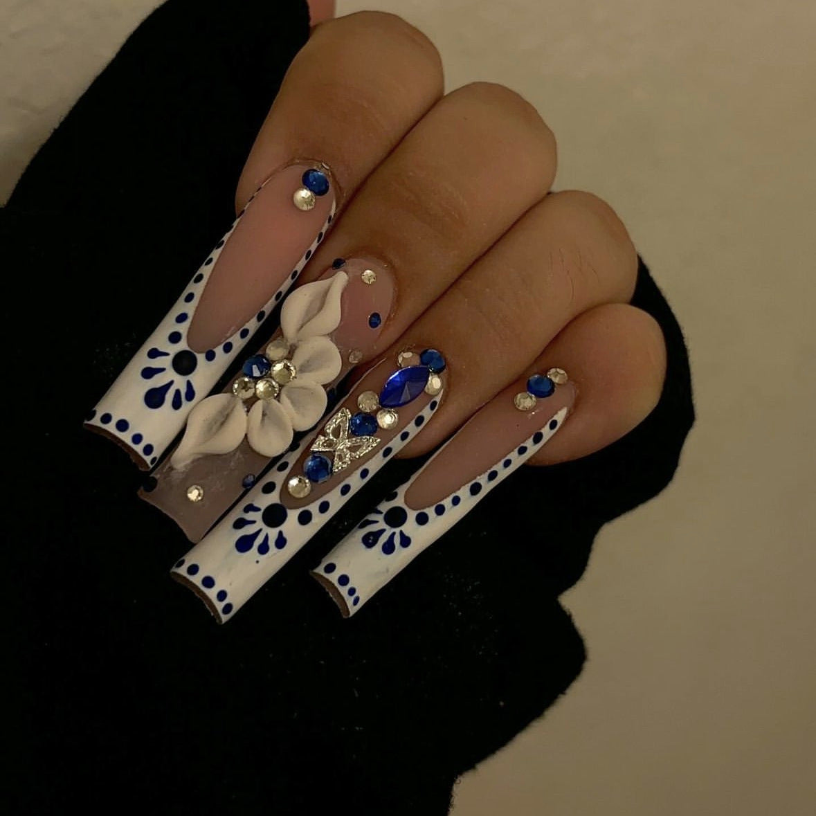 Elegant Blue & White Luxury Nail Art: A Symphony of Sophistication