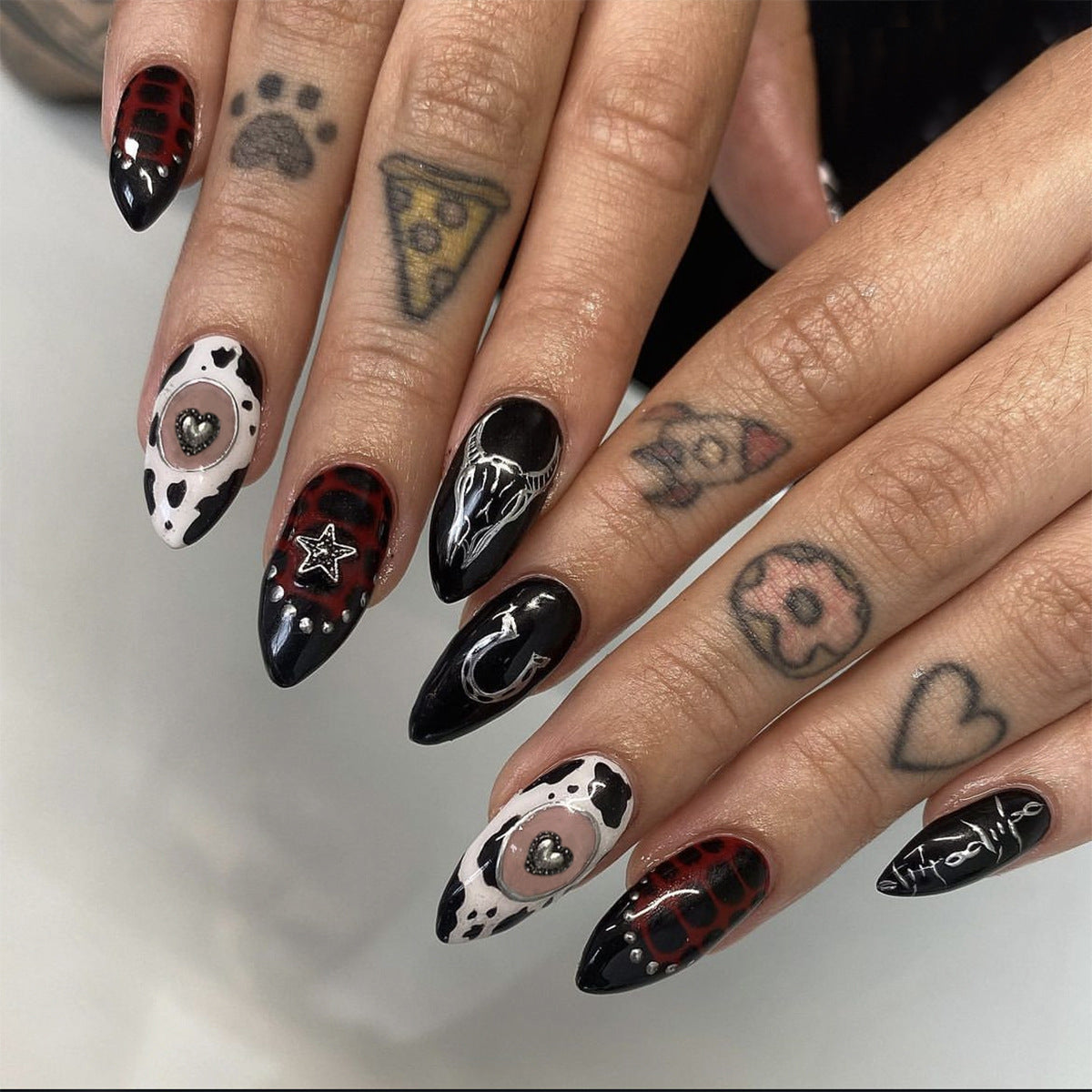 Unique Nail Art: Make a Bold Statement