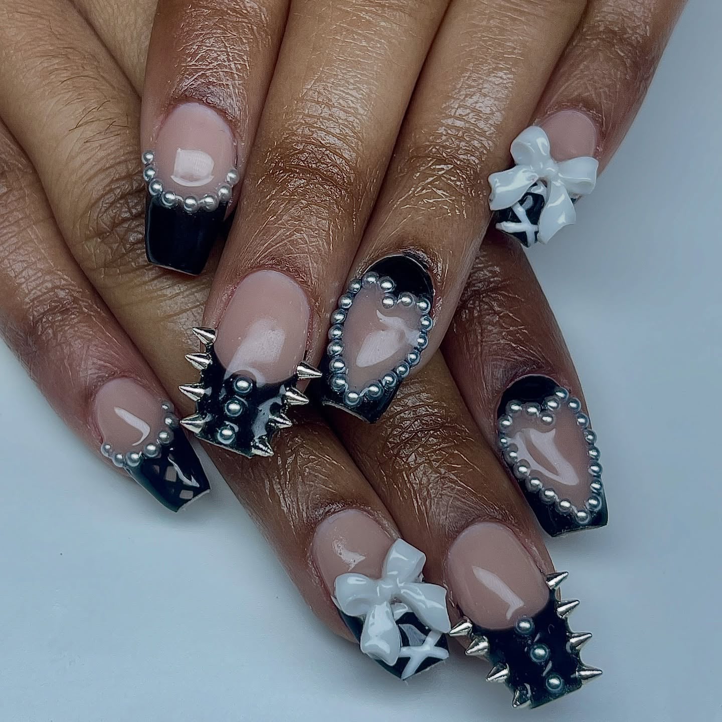 Punk Edge 24-Piece Black & White Press-On Nails Set
